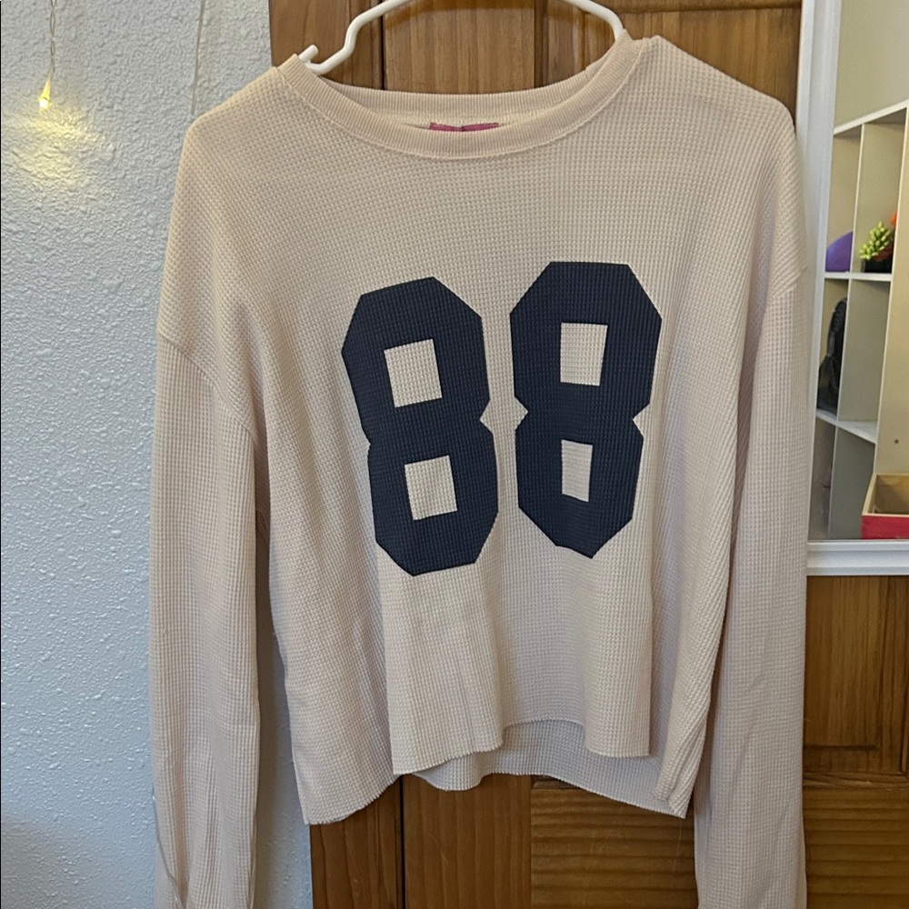 Casual Cream Long Sleeve Top with Dark Blue Print